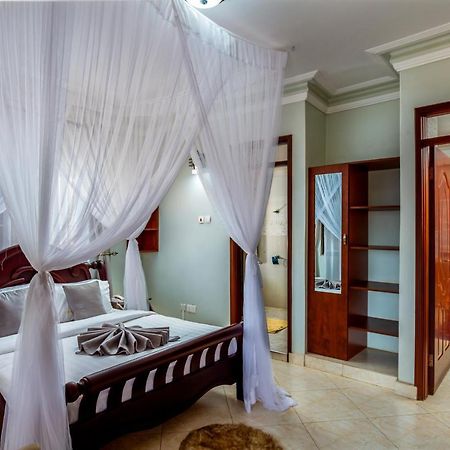 Keba Xpress Hotel - 恩德培 外观 照片